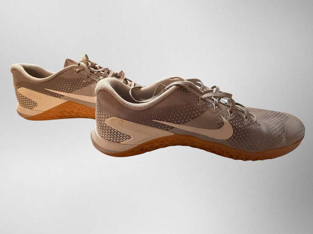 Nike Metcon 4 Atmosphere Grey Gum Sole Training Shoes